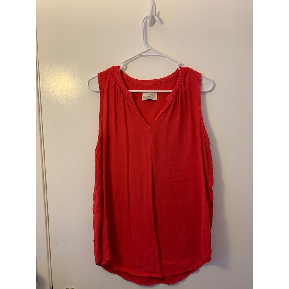 Universal Thread: red tank top